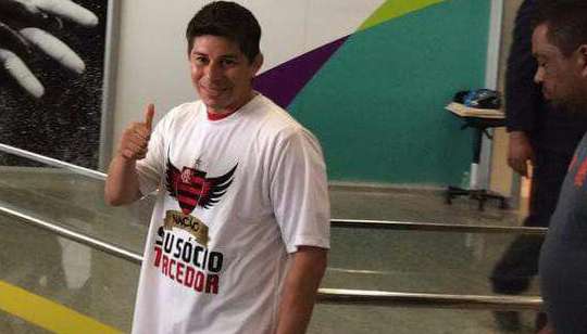 Conca chegou ao RJ com status de reforço de peso para o Flamengo, mas a forma física do meia chamou atenção