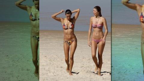 Alessandra Ambrsio mostra curvas perfeitas ao curtir praia