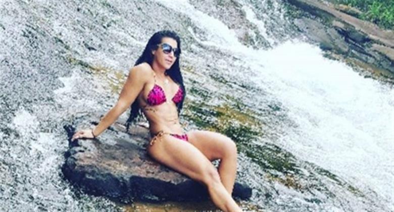 Ex Bbb Priscila Pires Posa De Biqu Ni E Exibe Corp O Em Cachoeira Energizando Redetv