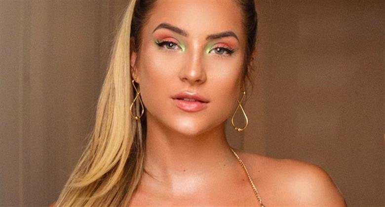 Ex Bbb Gabi Martins Deixa Decot O Mostra Ao Posar Com Pe A Frente Nica Redetv