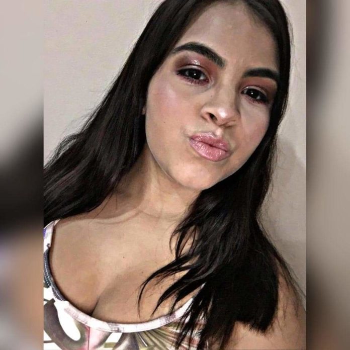 Menina é morta ao ativar flash de celular e ser confundida com PM