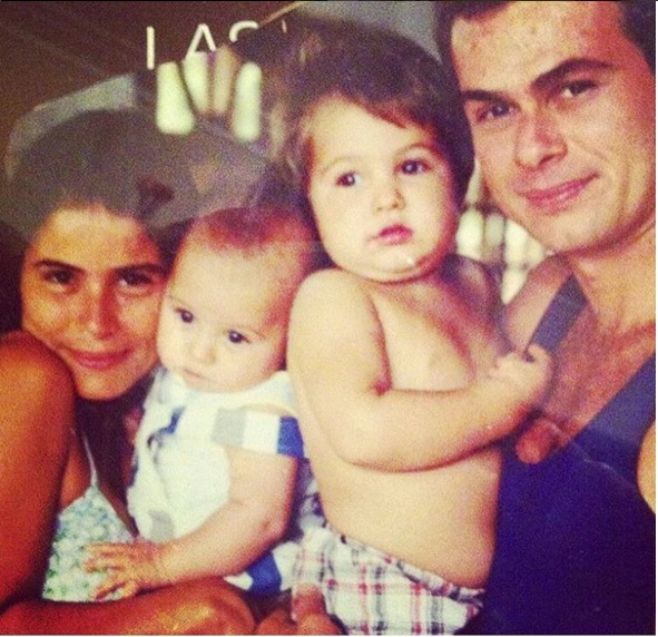 Internautas se surpreendem com semelhança entre Rafa Vitti e o pai, João Vitti RedeTV!