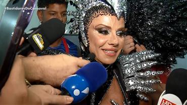 Fantasia de Viviane Araújo impressiona: "É o amuleto da Salgueiro na avenida"