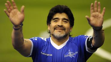 Maradona afirma que começou a usar drogas em Barcelona e revela sorte por conseguir largar vício