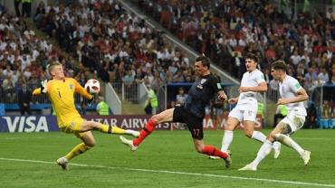 Croácia vira o jogo contra Inglaterra e está na final da Copa