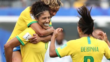 Brasil joga contra a França na Copa do Mundo feminina neste domingo (23)