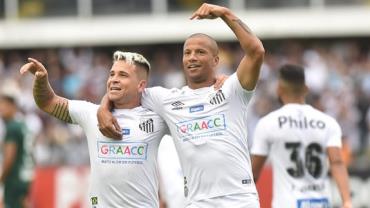 Santos vence Goiás por 6 a 1 e dispara na liderança isolada do Brasileirão