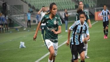 Palmeiras goleia Grêmio e assume liderança do Brasileiro Feminino