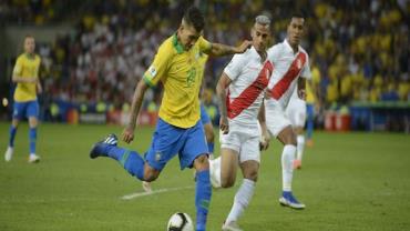 Brasil e Peru decidem vaga na final da Copa América nesta segunda