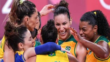 Em terceira vitória consecutiva, Brasil vence Japão no vôlei feminino