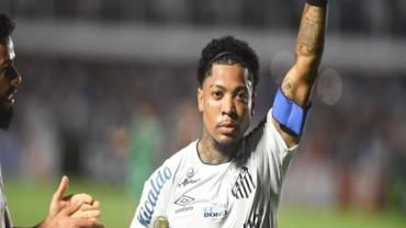 Santos derrota Chapecoense na Vila Belmiro