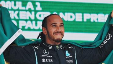 Hamilton mostra confiança e acredita em "melhor campeonato da carreira"