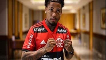 Flamengo anuncia a contratação do atacante Marinho, de 31 anos