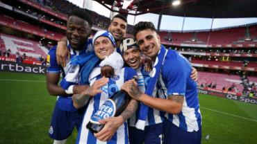 Novamente campeão, Porto soma mais títulos no século do que os rivais somados