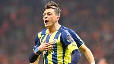 Ídolo do Fenerbahçe manda indireta para Jorge Jesus: "Não vim passar férias"