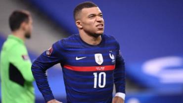 Mbappé se recusa a participar de ensaio fotográfico e expõe problemas da seleção francesa perto da Copa