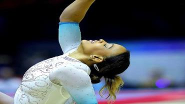 Rebeca Andrade faz história e conquista ouro inédito no Campeonato Mundial de Ginástica Artística