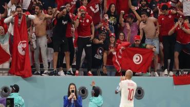 Tunísia faz história ao vencer a França, mas dá adeus à Copa do Catar