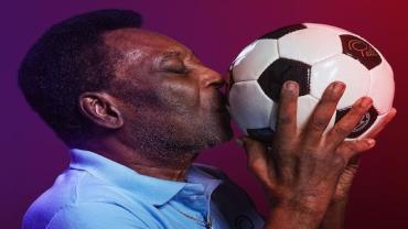 Pelé está com infecção respiratória, diz boletim médico