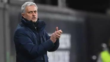 José Mourinho recusou convite para treinar a Seleção, afirma TV italiana