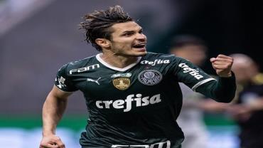 Raphael Veiga, do Palmeiras, está na mira do Barcelona, aponta jornal