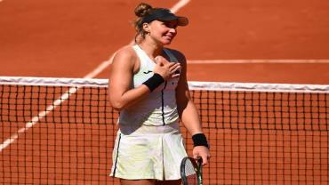 Bia Haddad vence e país volta às quartas de Roland Garros após 19 anos