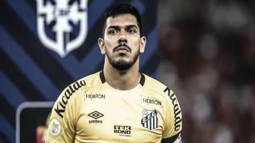 Goleiro João Paulo, do Santos, nega atrito com Soteldo