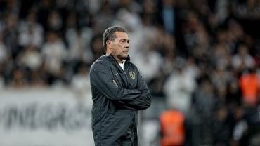 Silvio Luiz: "Diretoria do Corinthians é amadora!"