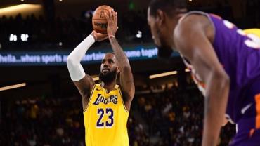 LeBron James se torna o primeiro jogador da NBA a marcar 39.000