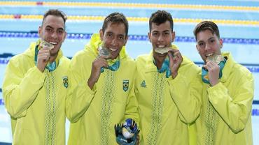 Santiago 2023: Brasil é ouro no revezamento 4x200 metros masculino