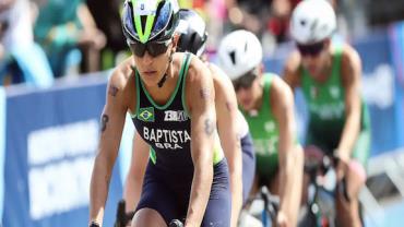 Triatleta Luisa Baptista permanece em estado grave após acidente