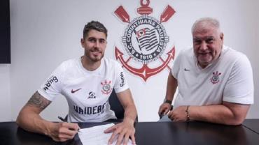 Corinthians anuncia contratação do atacante Pedro Raul