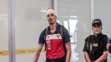 Ônibus do Fortaleza sofre ataque e é apedrejado após jogo com o Sport