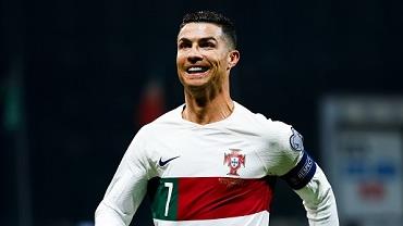 Cristiano Ronaldo é o atleta mais bem pago do mundo