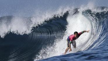 Paris 2024: Gabriel Medina recebe maior nota do surfe em Olimpíadas e avança para quartas