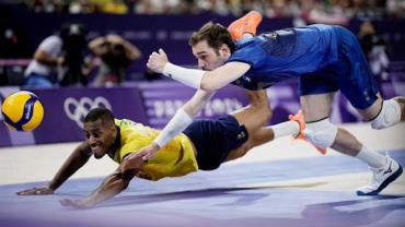 Vôlei: seleção masculina leva virada da Polônia, o 2º revés em Paris