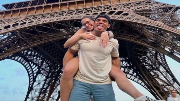 Na cidade do amor, ginastas brasileiros ficam noivos na Torre Eiffel