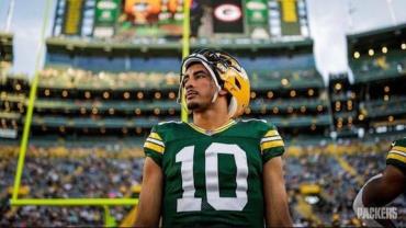 A era do amor reinará no Brasil? Conheça o quarterback considerado a joia do Green Bay Packers