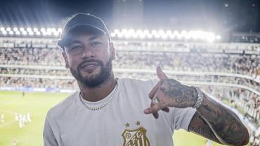 Neymar de volta ao Santos? Craque teria sinalizado retorno ao clube, diz site