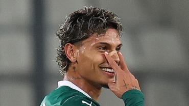 Richard Ríos pede silêncio ao fazer gol, mas se desculpa com a torcida do Palmeiras, confira