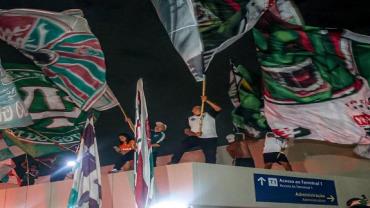 AeroFlu: Aeroporto do Rio vira palco de festa para o Fluminense após campanha histórica na Copa do Mundo de Clubes