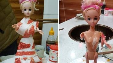 Restaurante chama atenção por prato com boneca vestida de carne