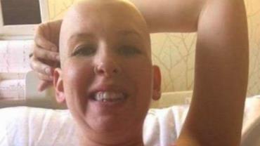 Mulher que lutava contra câncer morre um dia após ter gêmeos