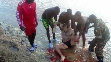 Turista tem perna arrancada após entrar em lago infestado por crocodilos