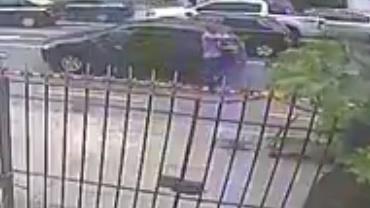 Motorista desce armado de carro para impedir assalto em Niterói