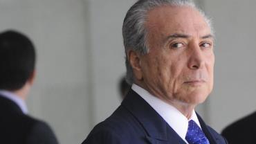 Dono da JBS afirma que Temer deu aval para comprar silêncio de Cunha, diz jornal