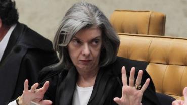 Cármen Lúcia rejeita suspender denúncia contra Temer na CCJ