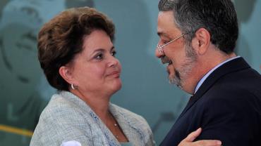 Dilma Rousseff diz que depoimento de Antonio Palocci é "ficção"