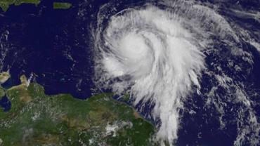 Furacão Maria atinge categoria 5 e devasta Dominica