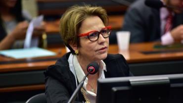 Diretório do PSB recomenda à bancada a destituição da líder do partido na Câmara